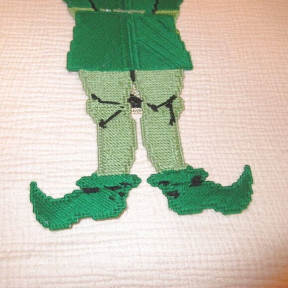 25" VTG Embroidered LEPRECHAUN With GOOGLY EYES Lucky IRISH St Patty's DECOR - Picture 8 of 8